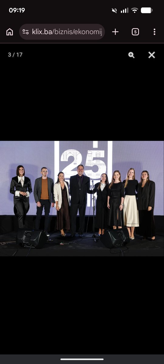 iamkindadope's tweet photo. Firma me nije zadužila da je promovišem na tviteru pa ću to da uradim svakako 2️⃣5️⃣✔️ https://t.co/uSwTcU0ls9
