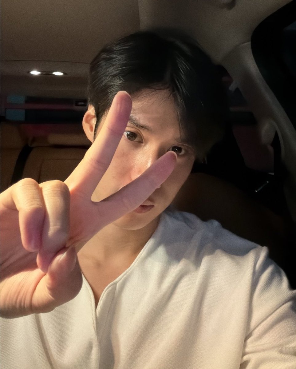 IUP_IU's tweet photo. แทบแยกไม่ออก คนไหนพีค คนไหนองศา อลินอลันของช่องวันมากกกก https://t.co/F5riZfGfVj