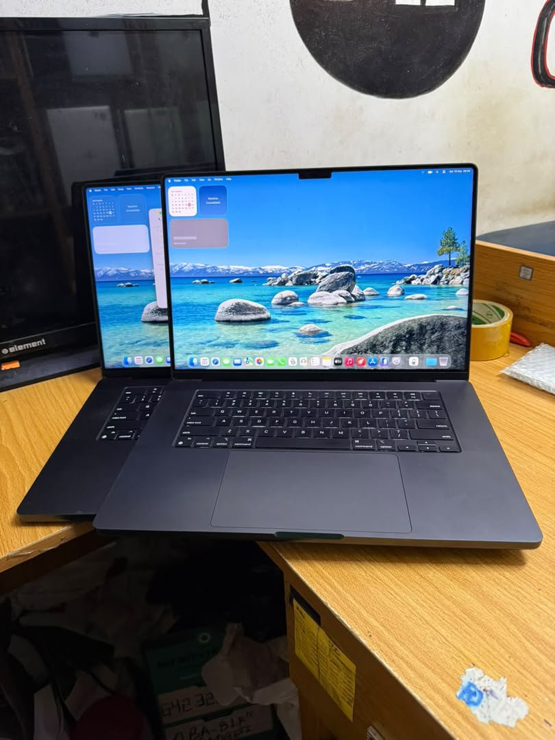Mattock00's tweet photo. 🍎 MacBook Pro 16” (2023)
M3 Pro | 36GB RAM | 1TB SSD | Battery Health 100%
USA Used • Original Charger
💰 ₦1.75M

#Macbook #Macbookpro #tech https://t.co/YlSb1T1lJn