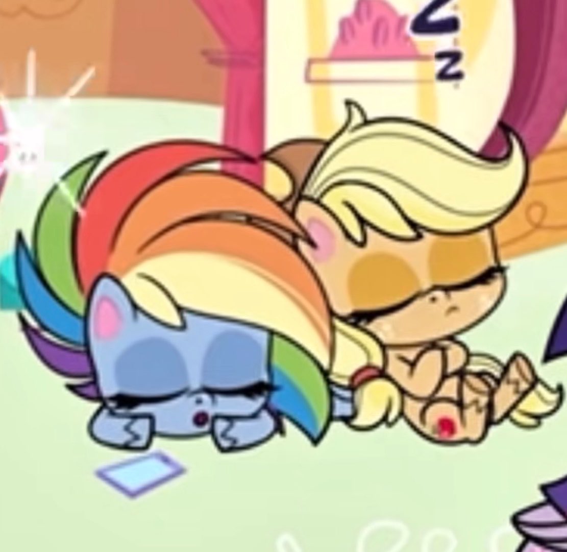 wisee2231971's tweet photo. always sleeping with each other🥹 they are a pair do not separate https://t.co/U8HCyWfhej