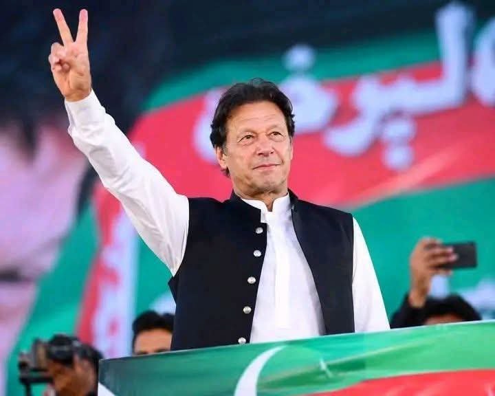 Faheemullah_isf's tweet photo. سسٹم کے آبا جان https://t.co/x9hXH94ZEQ