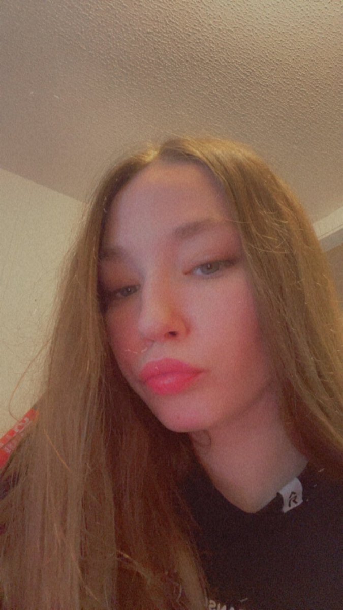 poppysed42's tweet photo. Who awake?? I wanna spam Dms????💟💘#nsfwtwt #buyingcontent https://t.co/44eQQN6nJe