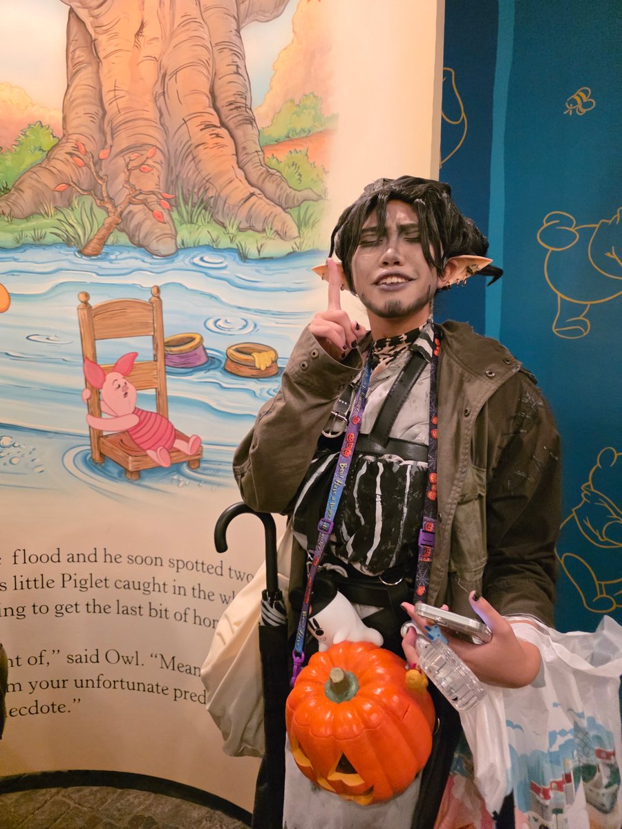 Iamkevindesu's tweet photo. 「スウｨンク"さんこのブタ知ってるよ！！」

#Dハロ仮装 
#Dハロ仮装2026 https://t.co/eyMSe3DOYp