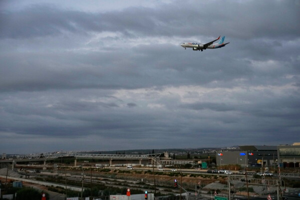 Soter_4's tweet photo. 7/7 La motivación concreta del atacante y una posible conexión con una organización terrorista siguen siendo objeto de investigación. 

#flydubai #attack #FZ1073 https://t.co/Zwgr73ezMp