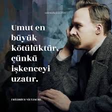 erolgoka's tweet photo. Umutla ilgili kafa karışıklığımızın nedeninin batı düşüncesidir… Umudu, gerçeğe gözünü kapamak, ham hayalle avunmak gibi tanımlaya gelmişler Eski Yunan’dan beri. Umudu çoğu zaman iyimserlikle karıştırmışlar, onu Nietzsche’nin sözleriyle “zayıflara yakışan bir öğreti” olarak nitelemişler. Bu bakış, bir bakıma umudu hiç anlamamak demektir. Umudu, eziyet ettiği kişinin hemen ölmemesi daha çok işkence çekmesi için başına bir kova su dökülmesine benzetmek bu idraksizliğin açık ispatıdır. Umut, zulümle, eziyetle yan yana konulamaz. Umutlanmak, henüz doğmamış, gerçekleşmemiş, ortaya çıkmamış olana, çaresizliğe kapılmadan hazırlıklı olmak demektir. Nasıl arzulanan, talep edilen her şey bittikten sonra geri kalan şey gerçek arzu ise, hakiki umut da tüm umutlar boş çıktıktan sonra geriye kalandır. Bizi hayatın zorlukları karşısında ayakta tutandır, kaygının karşısına çıkıp baş etmeye çalışmamızı sağlayandır. Umutsuzluğa düşmüşken gelen rüzgârın esintisidir, tam bitti dediğimiz yerde, hayat enerjimizi yeniden alevlendiriveren kıvılcımdır. Sanki umut, insanın kendisini sevmesi gibidir. Kendimizi sevip kendimize saygı duyduğumuz sürece umut akışı sürer. Günlük umutlanmalar, bu akışın kendisini ifade ettiği, somutlaştığı hallerdir. Umut, bizim henüz göremediğimiz, şimdi daha gerçekleşmemiş olanı bir anda görüverir ve bize de ikna edici bir biçimde gösterir. Öyle ki “umut ediyorum o halde yaşıyorum” ya da “yaşıyorum o halde umut ediyorum” desek yeridir.