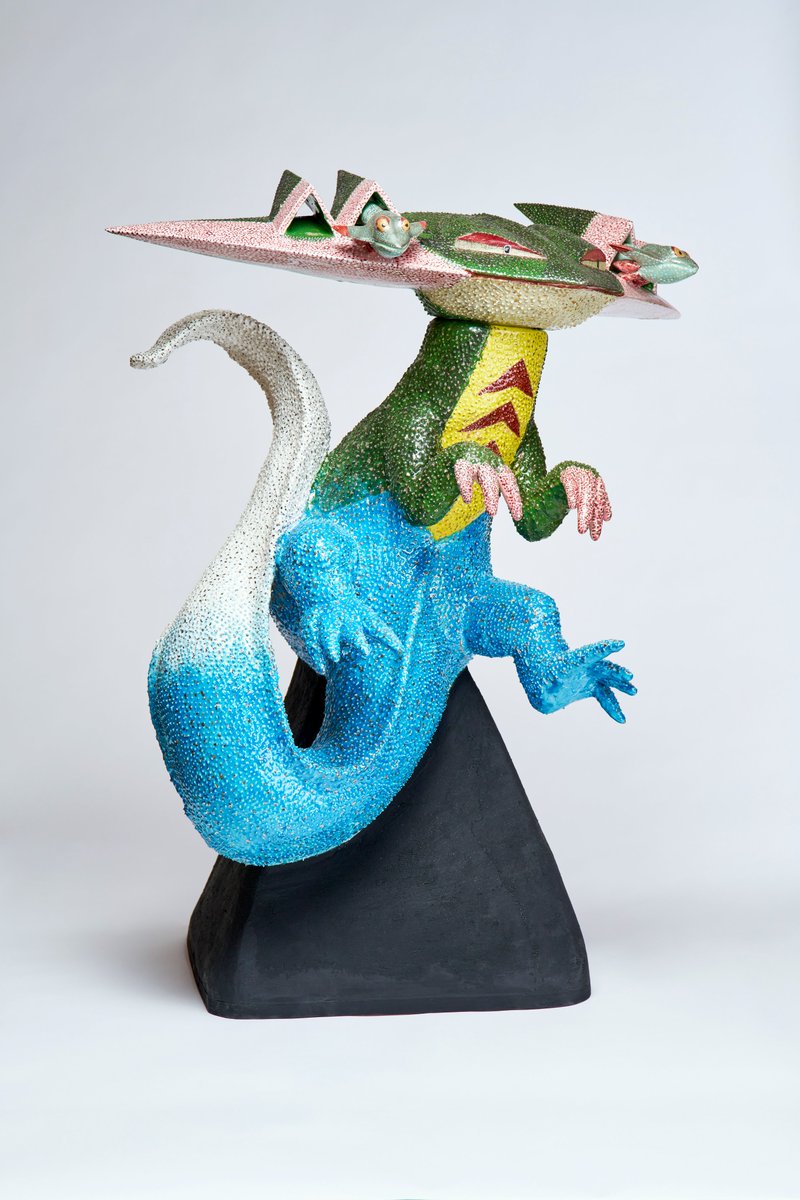 tohoku_h_museum's tweet photo. ＼「ポケモン×工芸展」美とわざ解説:ドラパルト×陶器／

今井完眞氏≪ドラパルト≫をご紹介！
表面の細かな凹凸に注目！生き物を観察しながら探求してきた技術で、ポケモンをテーマに表現しました。

https://t.co/iqylx1NNML
今井完眞 《ドラパルト》 2025年 個人蔵 撮影／中戸川史明＃ポケモン https://t.co/599O2J7y0A