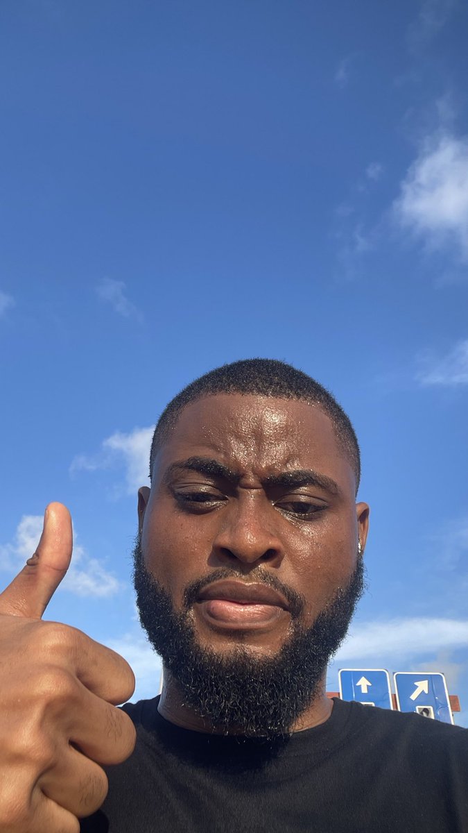 11venth11's tweet photo. Had to do a quick 5km run. Happy new month fellas. 6km incoming maybe lol https://t.co/jMyEalN3ZB