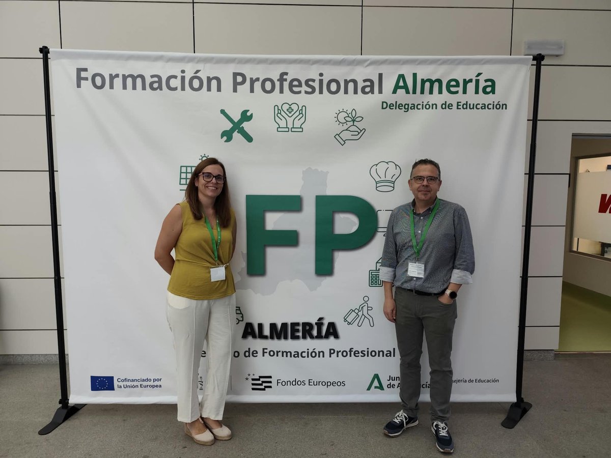 IESaguadulce's tweet photo. Ayer estuvimos en la jornada "Dinamizar la FP y empresa" organizada por la Delegación Territorial de Almería y su Servicio de Formación Profesional!
Un espacio de encuentro entre centros educativos y empresas para conectar el talento de nuestros estudiantes con el mundo laboral. https://t.co/5R3edTXz4H