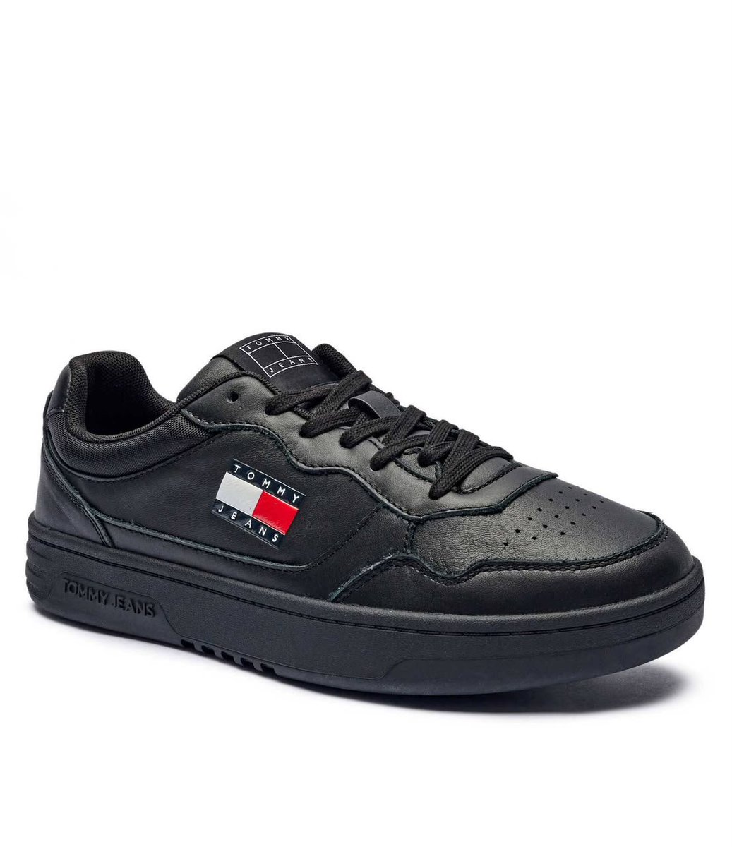 bajabiri's tweet photo. Genuine @TommyHilfiger goods are available Tanzania.

#VisitStreetSoul https://t.co/SftE8OYTbZ