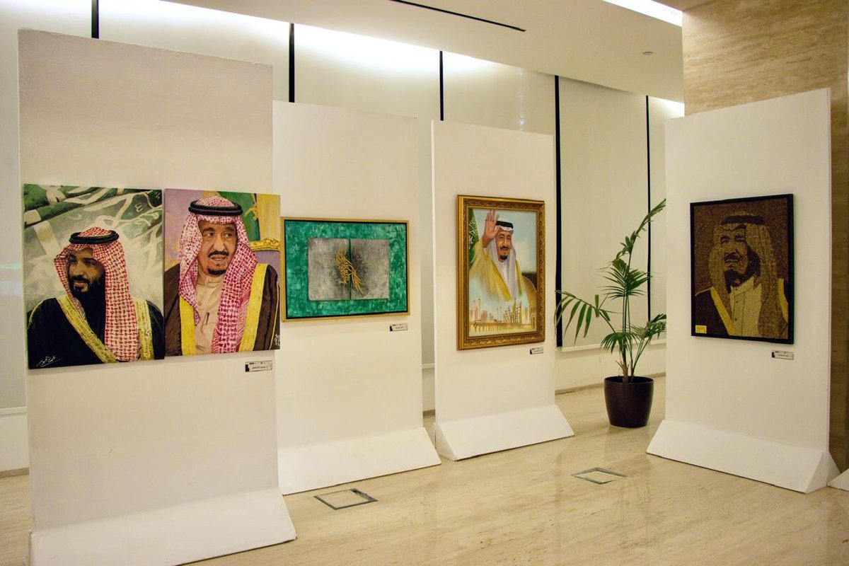 AlFassamArt's tweet photo. الجمعية السعودية للفنون التشكيلية تحتفي بالوطن

https://t.co/Q65s8ZMuum

@AlRiyadh https://t.co/tB8q8bFyzM