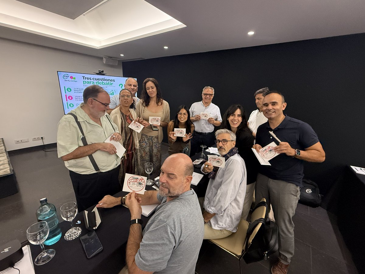 CastellonCsif's tweet photo. 📍 Este jueves, en #CSIF #Castellón, analizamos los retos que plantea la IA y los algoritmos en el ámbito laboral. 🤖

💚 Formación, información y defensa de los derechos de los trabajadores.

#IA #InteligenciaArtificial #DerechosLaborales 

@CSIFCV https://t.co/xk09eJt1Zg
