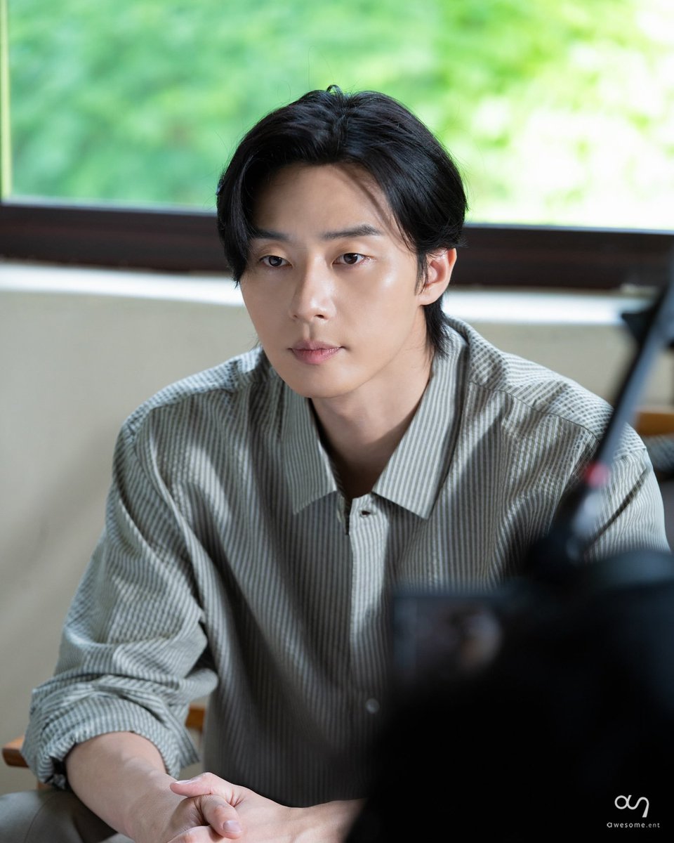 parks_joon's tweet photo. from Awesome Ent Official Instagram #박서준 #ParkSeoJun #meettree https://t.co/EoomaBDvFO