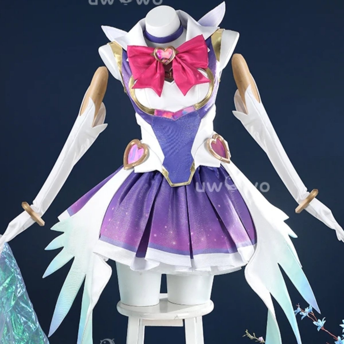 ginkonya's tweet photo. need to get gifted this cosplay sooo badly asap so I can do it for dokiwatch 2.0 >o< https://t.co/XLZMYFWX20