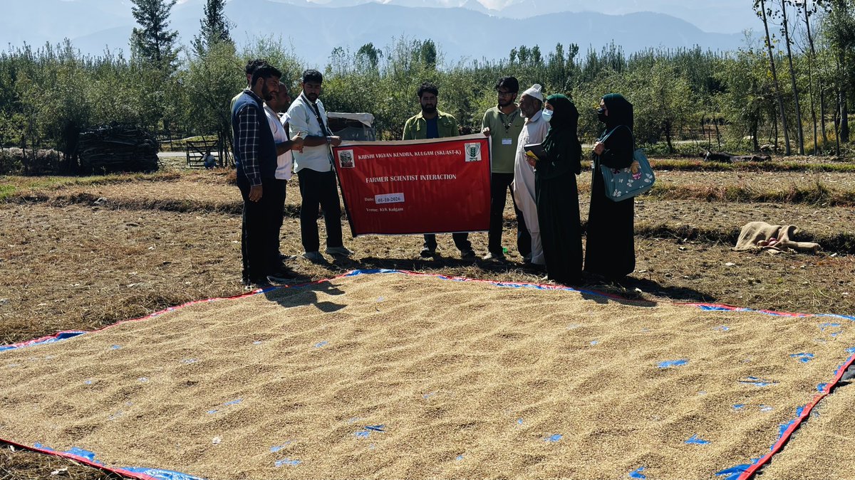 kvkkulgam's tweet photo. A Farmer–Scientist Interaction Programme was organized by KVK-Kulgam on 01 October 2026. https://t.co/in6oZaAiWd