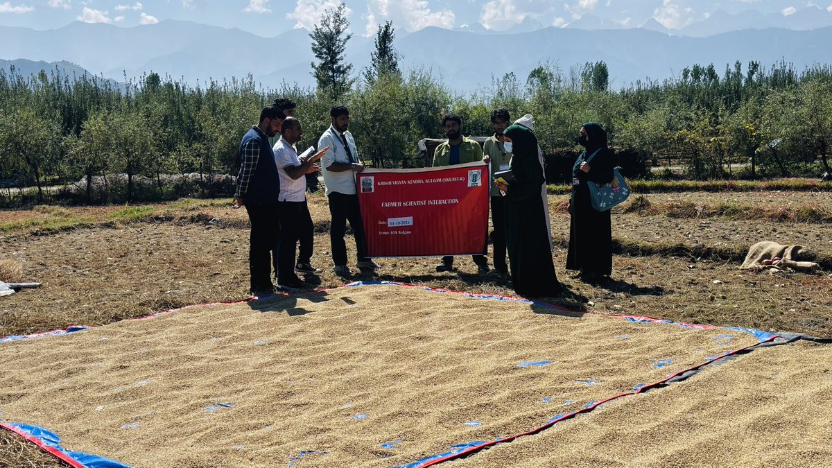 kvkkulgam's tweet photo. A Farmer–Scientist Interaction Programme was organized by KVK-Kulgam on 01 October 2026. https://t.co/in6oZaAiWd