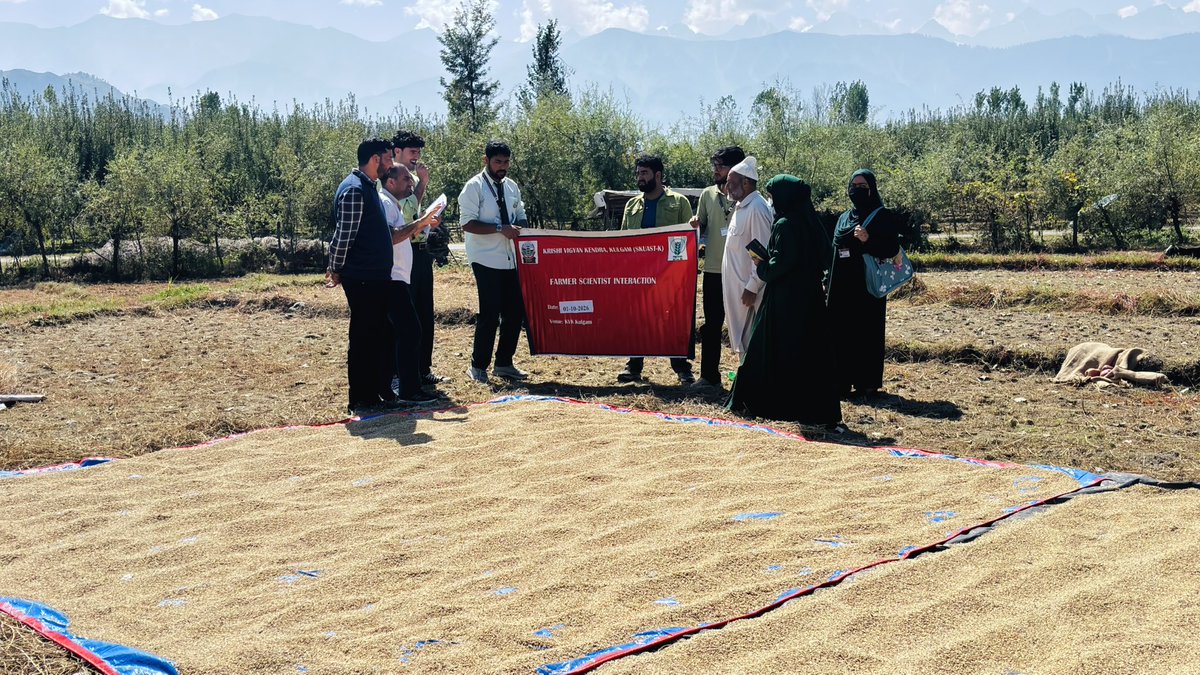 kvkkulgam's tweet photo. A Farmer–Scientist Interaction Programme was organized by KVK-Kulgam on 01 October 2026. https://t.co/in6oZaAiWd