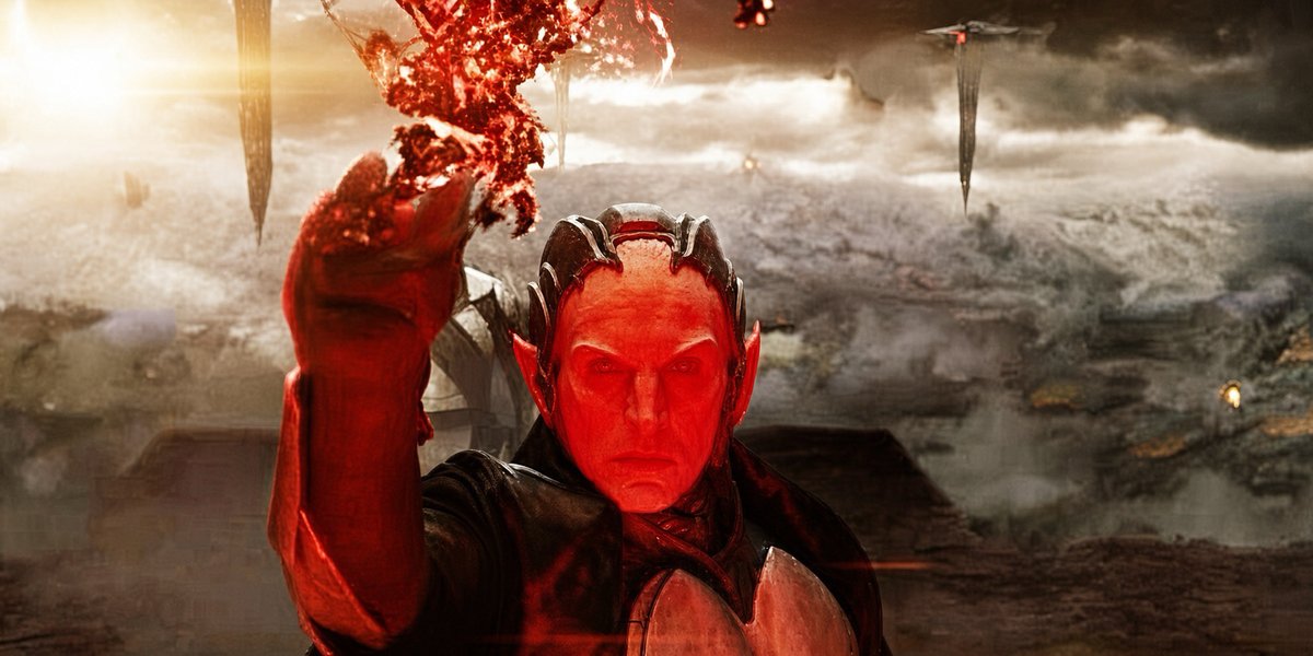 Remysgs's tweet photo. Malekith wanted to use the Aether to plunge the universe into eternal darkness, but the Aether itself manifests as this insanely bright red energy. So what exactly was the plan here? How does a giant ball of light turn the entire universe dark? https://t.co/K2cVDZBkcu