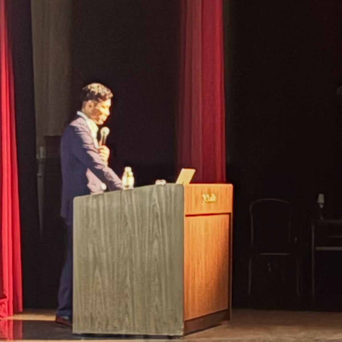 8chi1ho7's tweet photo. 「丸栄コンクリート工業株式会社 創業101周年記念式典」の司会を務めました🎤
記念講演は、元ラグビー日本代表キャプテン・廣瀬俊朗さん🏉
ドラマ『ノーサイド・ゲーム』を見ていた私には感激の時間でした✨
丸栄コンクリート工業株式会社様、
創業101周年、誠におめでとうございます㊗️ https://t.co/DkvzeTJipm
