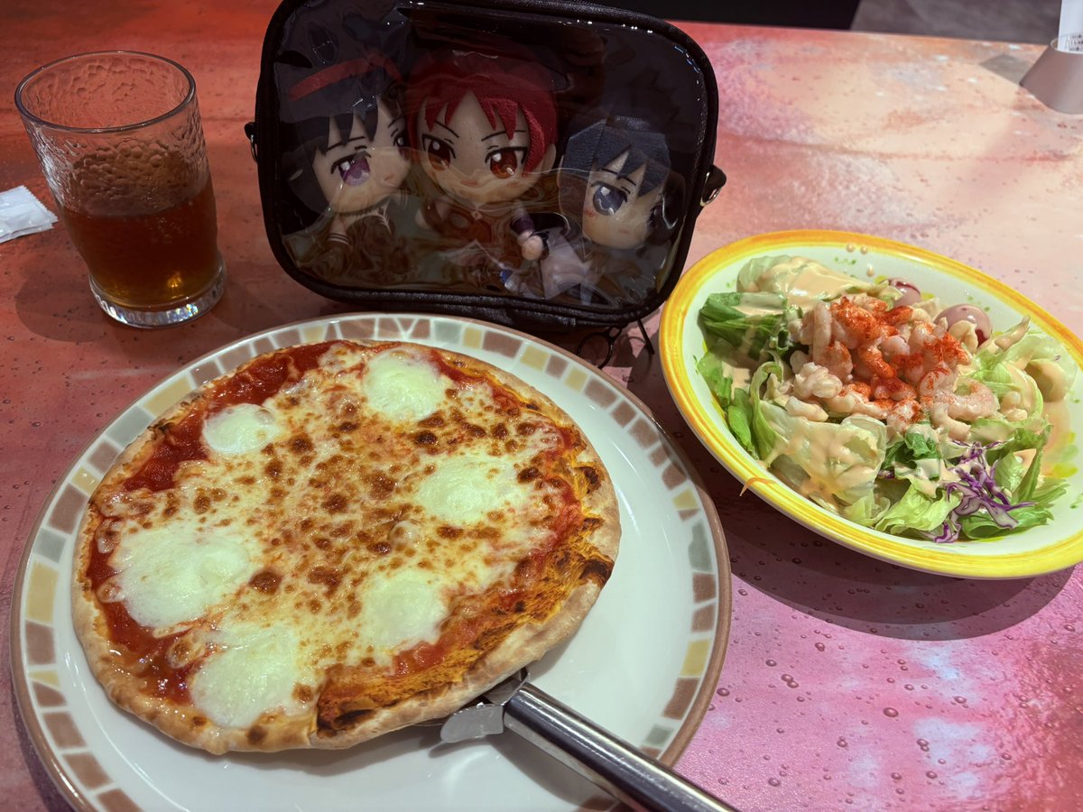 82_over's tweet photo. 貴女ははマルグリート！遊びしながらマルゲリータを食べてきた
やっとこれた9廻天目！杏さやでした！！やったーーー！！🎉🎉
今日も貴女の夢の世界へいってきます https://t.co/f8yR11EFwG