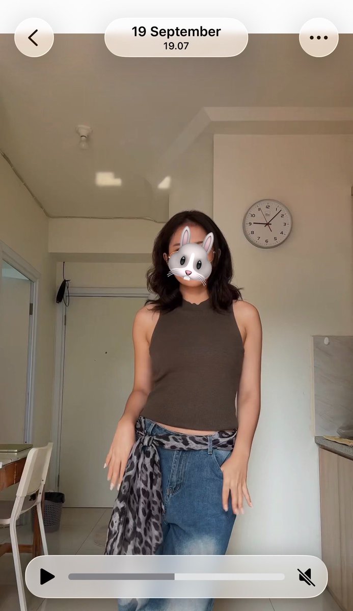 gizmozaplenty's tweet photo. OH???? The outfit styling……. 🥺
#odsd? #riwootd https://t.co/qmRsBhOuME