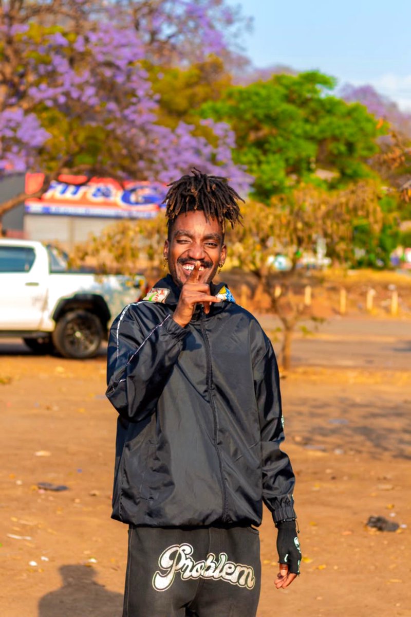 abheroooskiii's tweet photo. Heheheeee. Ndadzoka manje https://t.co/60cEf6knZT