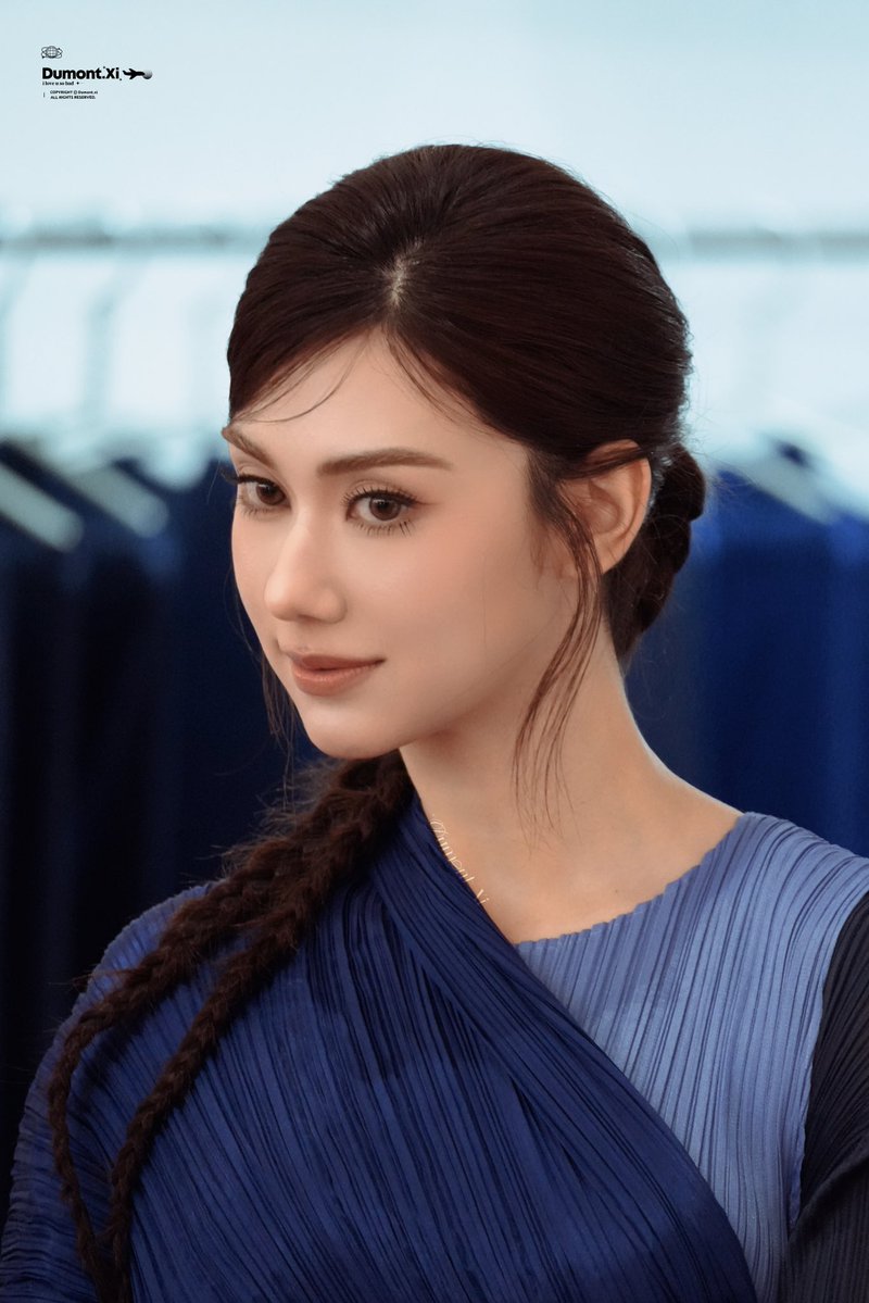 Dumont_Xi's tweet photo. 👸

LENA AT PLPL ISSEY MIYAKE
#plplisseymiyakexLena
#LalinaLena https://t.co/QKsYGQ4CXj