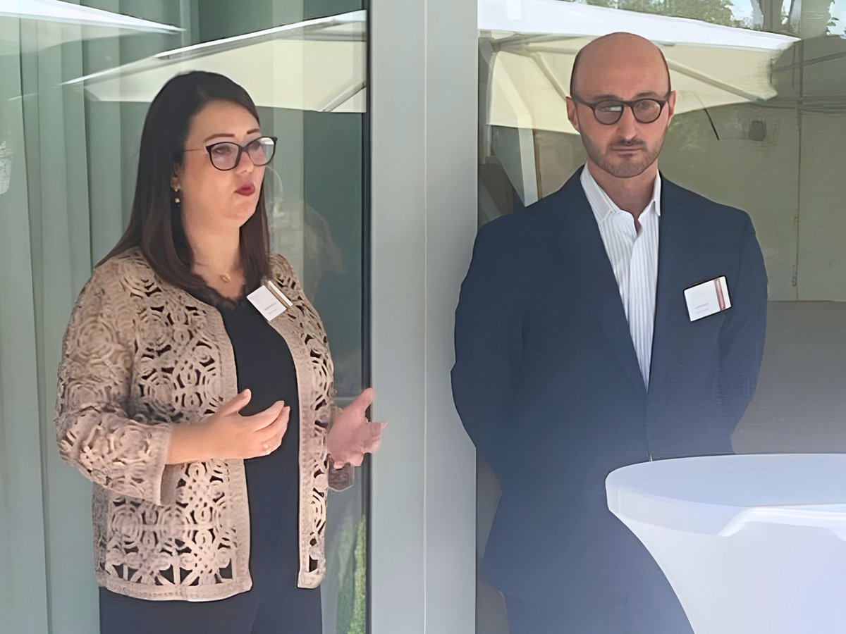 Ambsuissealg's tweet photo. Hier, l’Ambassade a accueilli la première rencontre de la rentrée avec les entreprises suisses, consacrée au secteur de la santé.
Merci à Roche Algérie et EMNA Group pour leurs interventions sur les opportunités d’investissement et le potentiel du marché algérien à l’export. https://t.co/mUMwj21bV9