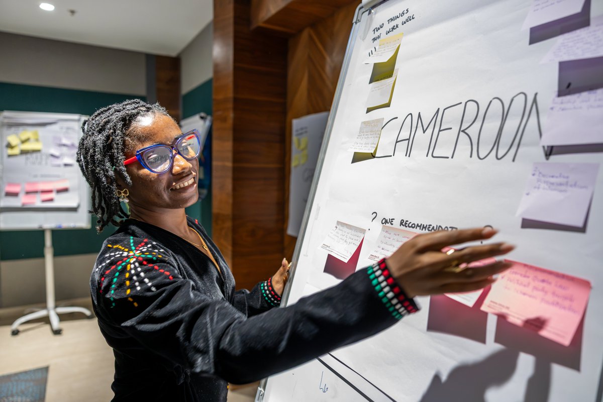 iKNOW_Politics's tweet photo. Central Africa Young Women’s Empowerment Academy organised by @Int_IDEA continued with powerful conversations on leadership, political identity and turning ideas into action.

From finding their voice to shaping transformative change, young women explored how to build influence, amplify their impact and lead with purpose. 🌍✨ #WYDEWomen #YoungWomenLead #WomenInPolitics #YouthLeadership