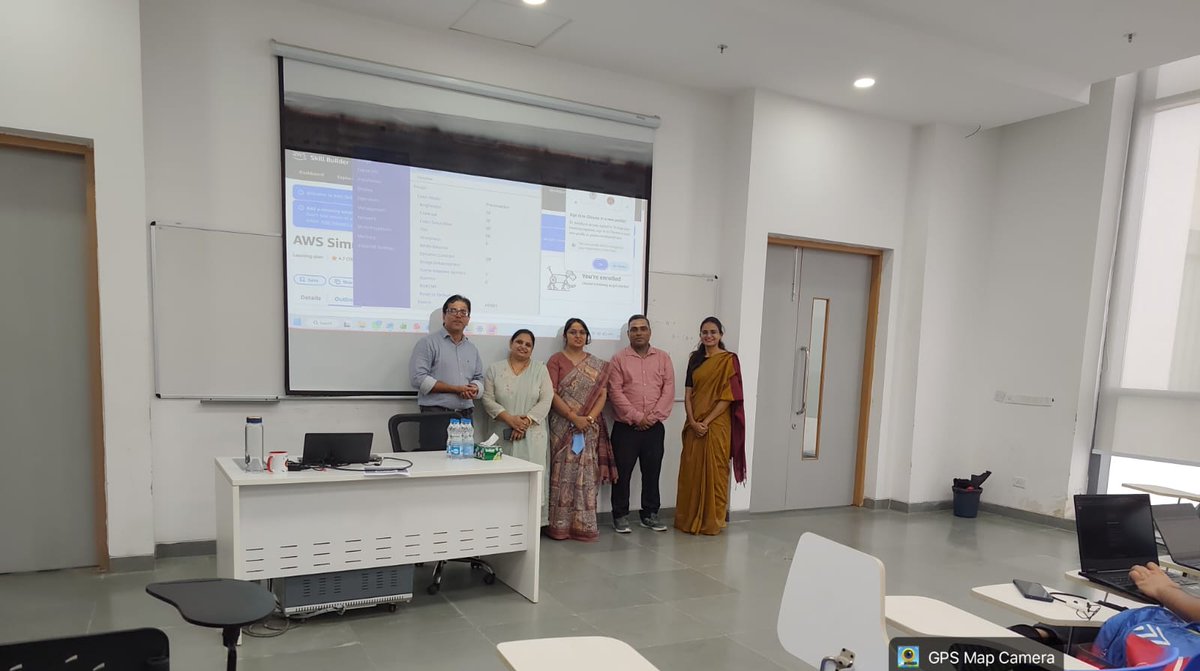 SCSETBennett's tweet photo. On 22 September 2026, #SCSETBennett recently led a highly successful industry session by Mr. Ravi Kumar (Manager - Capability Development, EXL Ltd.) titled Generative AI on AWS. 
#bennettuniversity #AI #industryready https://t.co/4abbdeoCQd