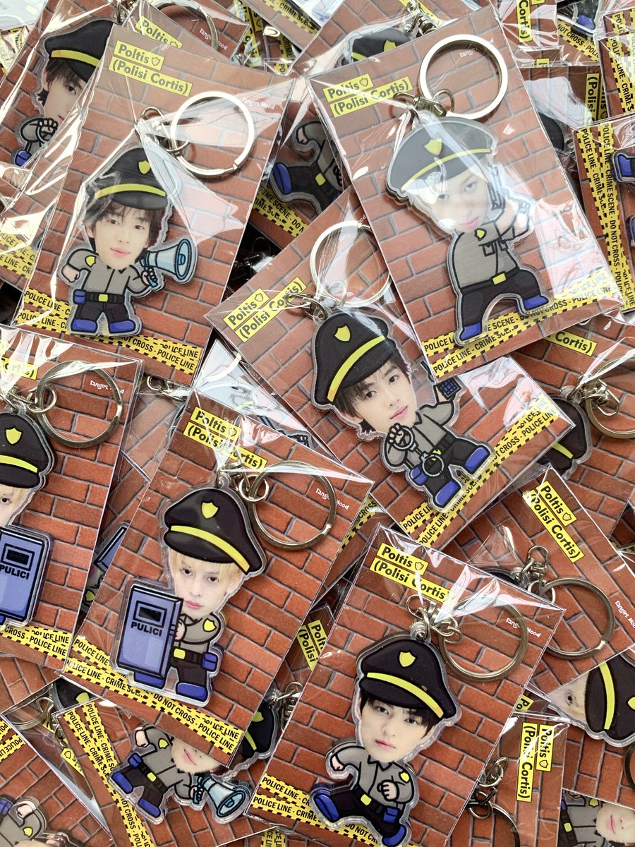fangirlmoodd's tweet photo. online freebies "poltis kit" by @fangirlmoodd ♡

BACK AGAIN!!
TODAY 19.30 WIB — gone!

♡ poltis keychain — choose mem.
♡ poyoyoi stickers — 3pcs
♡ fandom stickers — 6pcs

💌 set 14.878 no rf

TO CLAIM :
♡ RT + LIKE
♡ one person = max. 2 members

📦 https://t.co/tpsbYQ40yA https://t.co/W7k5PzXkTm