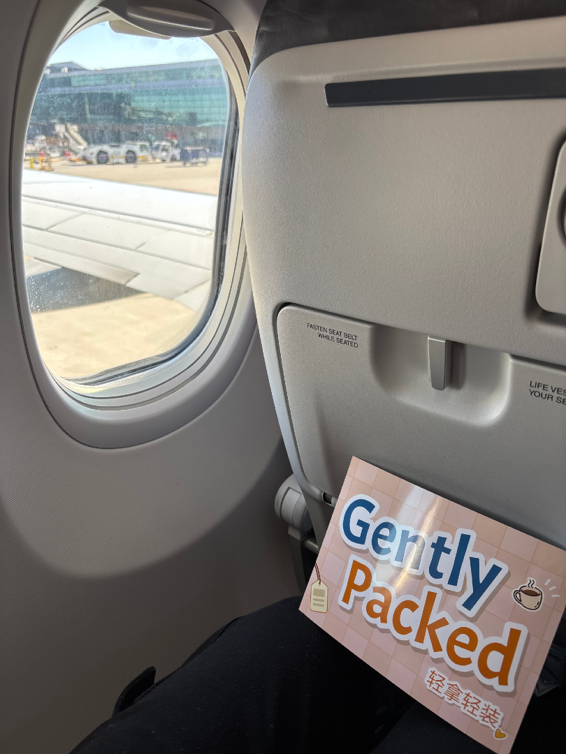 TwoDucksStudio's tweet photo. Gently Packed just landed and we are officially ready for RedNote 2.0! 📦
The bags are packed (very gently, of course! 😉), the laptop is fired up, and we cannot wait to welcome you! We will see you tomorrow, right? 💕
#indiegame #shanghai #gamingcommunity https://t.co/VfD7bljKli
