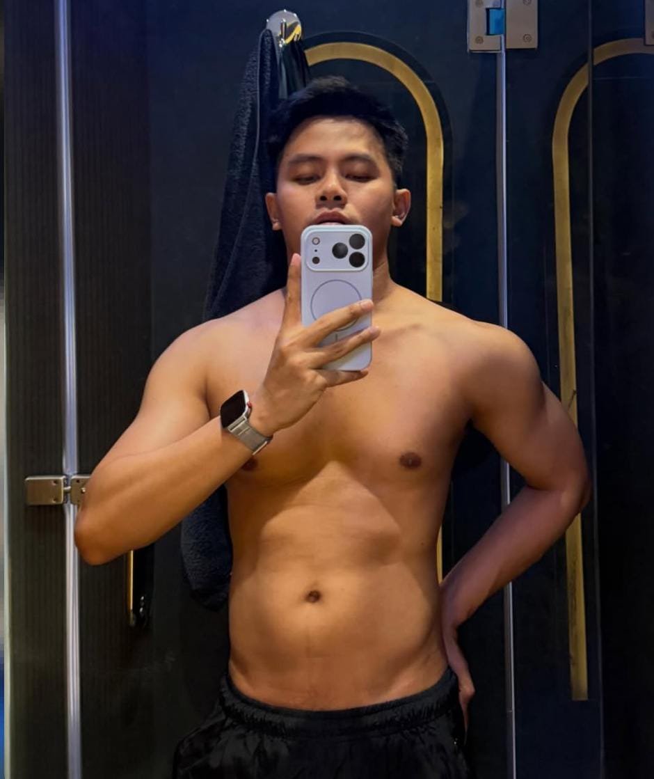 nesacess's tweet photo. Yuk merapat ada bio fastrespon ya...
#pijatsemarang #pijatpriasemarang #gaysemarang https://t.co/xXEdlRbP2i