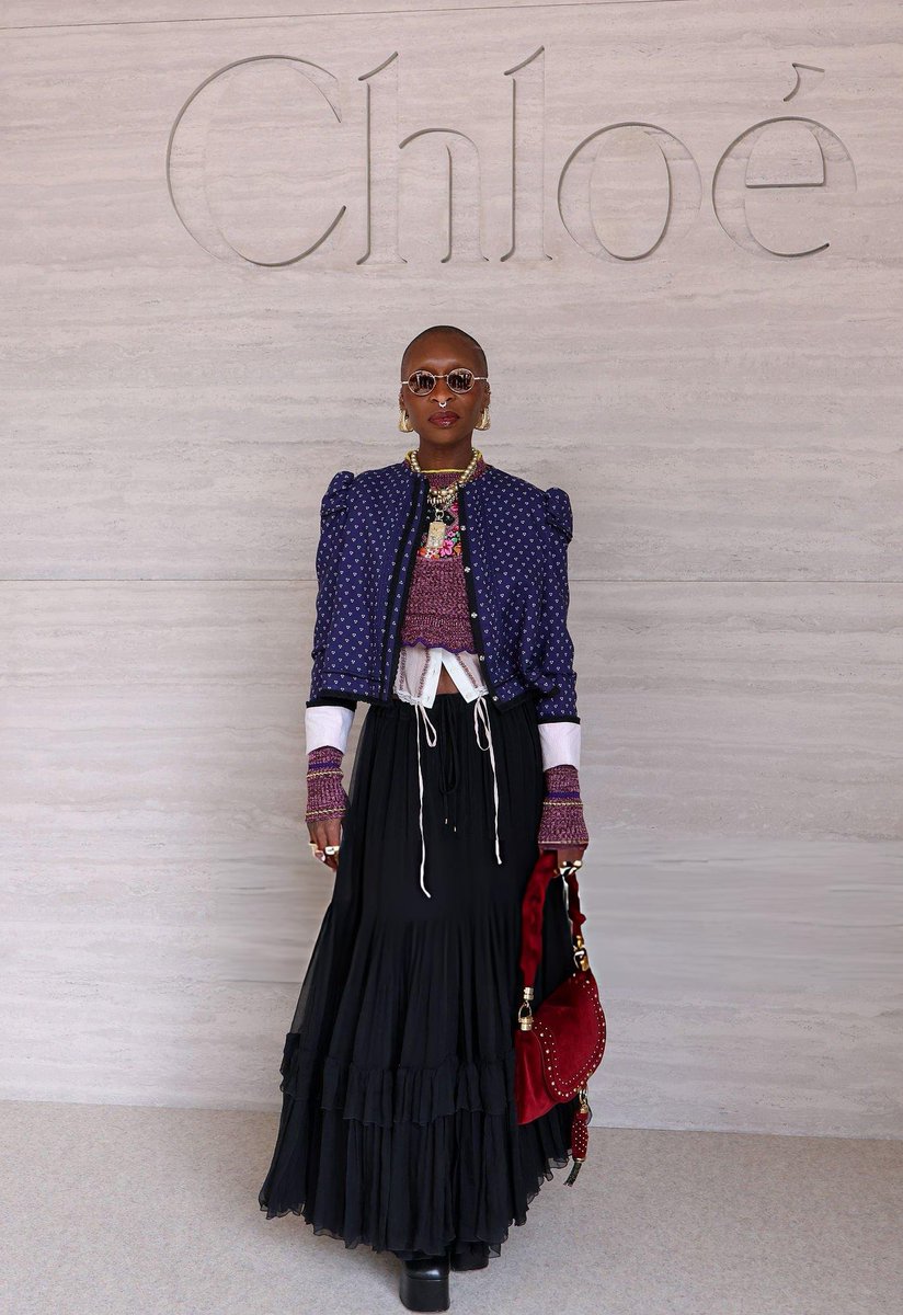 itgirlbackup's tweet photo. Cynthia Erivo attending the Chloé ss27 show https://t.co/xEKpxab062