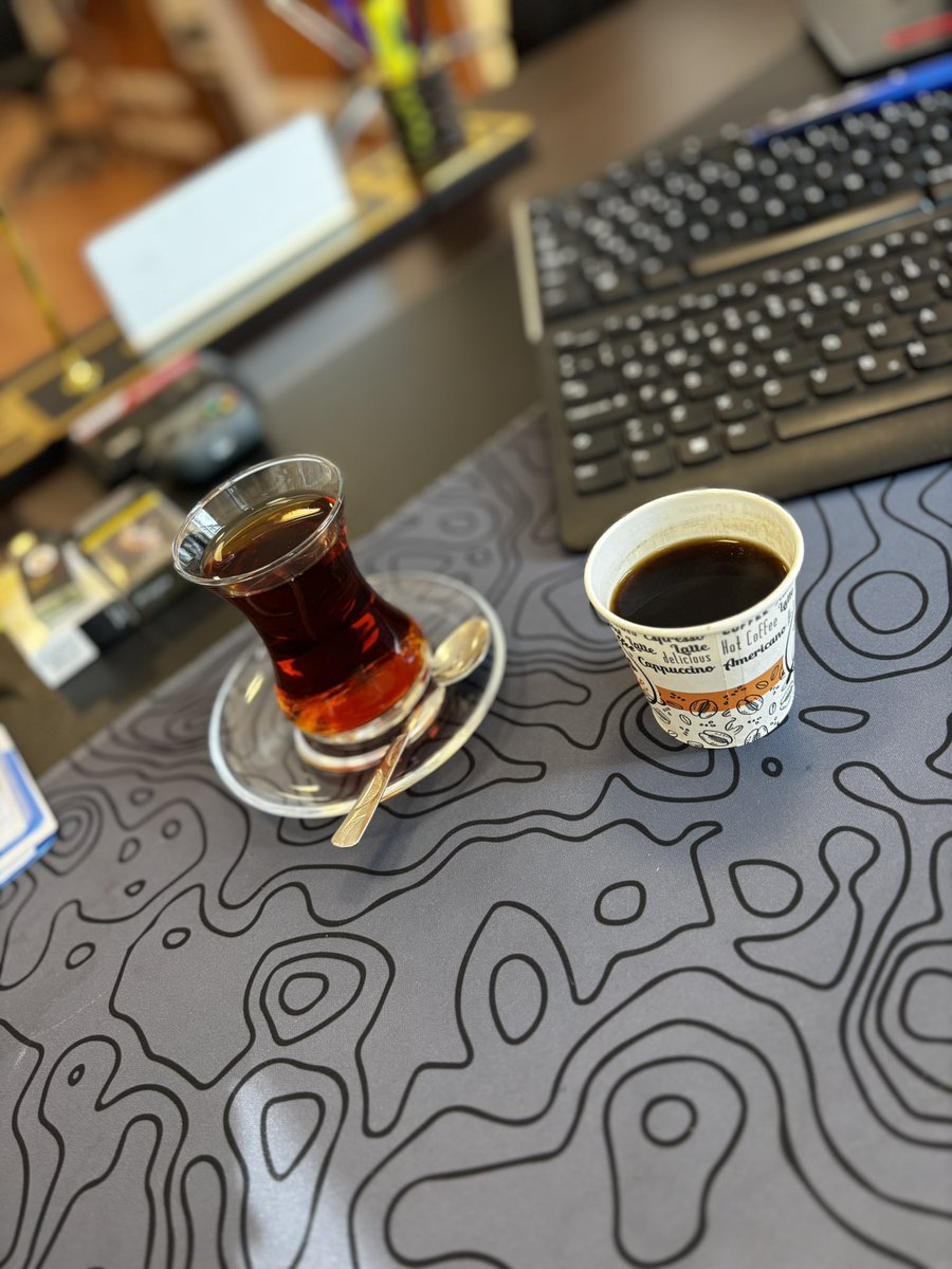 mzffrerhansen's tweet photo. Kafa karıştırarak başladılar ama herkes iyi merak edilmesin. https://t.co/vfem7FvZZy