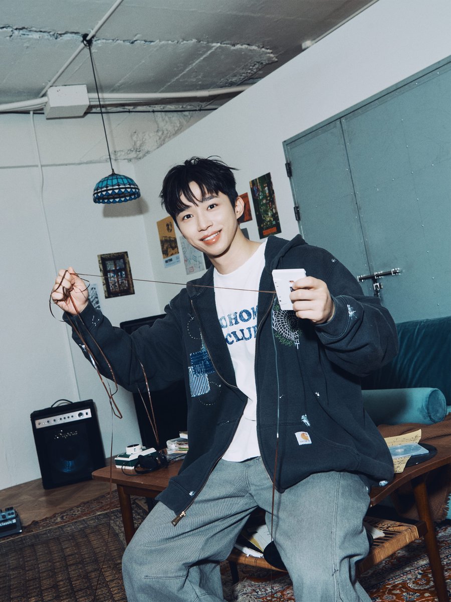 NFlyingofficial's tweet photo. 엔플라잉 (N.Flying) 9th Mini Album [Still]

Jacket Poster : Still Together Ver.

#서동성

TITLE🕯️ 잔불 (Still)
ALBUM RELEASE🔥 2026.10.08 6PM (KST)

#NFlying #엔플라잉 #Still #잔불 https://t.co/EelPseE4Au