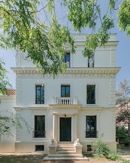 sdetails's tweet photo. Aujourd'hui, Détails d' #architecture reste en #France et va à Boulogne-Billancourt à la découverte de la Villa Marmottan et sa bibliothèque, réhabilités par l'architecte de patrimoine Jennifer Didelon: #teamarchi #patrimoine @AcadBeauxarts 
https://t.co/i47Rh8Stln https://t.co/NZSEPhwhTj