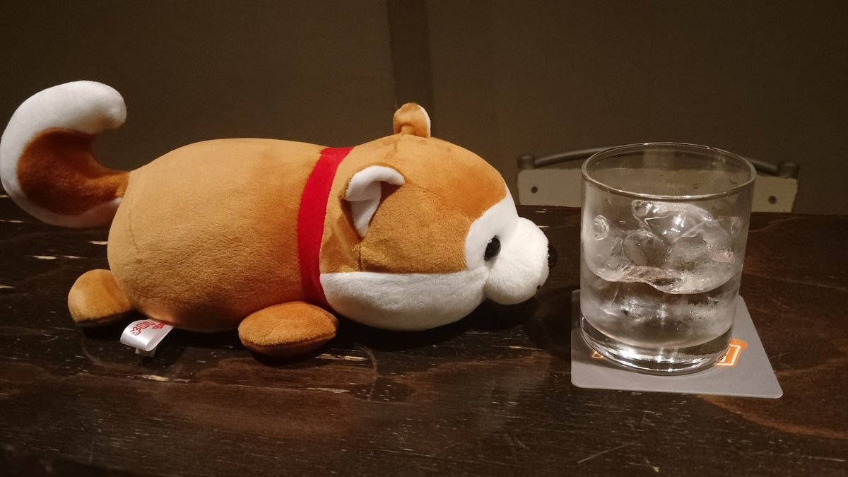 SunaoBravo's tweet photo. 【Bravo!】久しぶりの快晴でしたねー☀。そのぶん蒸し暑い。冷えたビールで喉をうるおしましょう！

Bravo!オープンしました。
23:30までの営業です。ぜひ、ご来店ください。

#新橋ゲイバー https://t.co/5TLa8VA5vQ