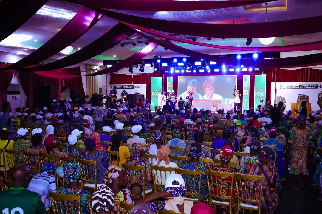 SenSharafaAlli's tweet photo. A NEW POLITICAL ALIGNMENT IN 

In Ibadan, we welcomed Mr. Sunday Oni, a leader of the Obidient Movement in Oyo State, alongside thousands of his supporters, into the All Progressives Congress (APC).

The occasion was attended by the Oyo State APC Chairman, Chief Moses Adeyemo, Hon. Aderemi Oseni, our Oyo South Senatorial candidate, and other leaders of the party.

Mr. Oni spoke about his political journey, including his role in the political alliance around the 2023 elections, and his decision to align with the APC ahead of 2027. He also stated that the movement would engage across all 33 Local Government Areas.

I appreciate Mr. Oni and every member of the movement who was part of this gathering. Their decision represents an important political development in Oyo State.

In my address, I spoke about my longstanding connection to Ibadan and my experience following the affairs of Oyo State for close to 50 years of my adult life. I also spoke about my priorities for governance, including greater youth participation and attention to the wellbeing of workers and pensioners.

My running mate, Hon. Adesoji Adedeji, was also acknowledged for his role in representing and engaging with the youth population.

I also appreciate the party leaders who joined us, including Rt. Hon. Asimiyu Niran Alarape, Alhaji Taofeek Lamidi, Hon. Fatai Adesina, Dr. Adekemi Opatunde, Hon. Yemi Aderibigbe, Hon. Sola Ogunbode, Olawale Sadare, Hon. Tunde Oloyede, Alhaji Shina Alabi, Hon. Sunday Aborisade, Hon. Tunde Elegbede and Comrade Olalekan Oladejo.

It was a significant gathering in Ibadan and an important moment of political engagement ahead of the 2027 elections.

#BSA2027
#OyoAHEAD
#ÌtayoÒyó