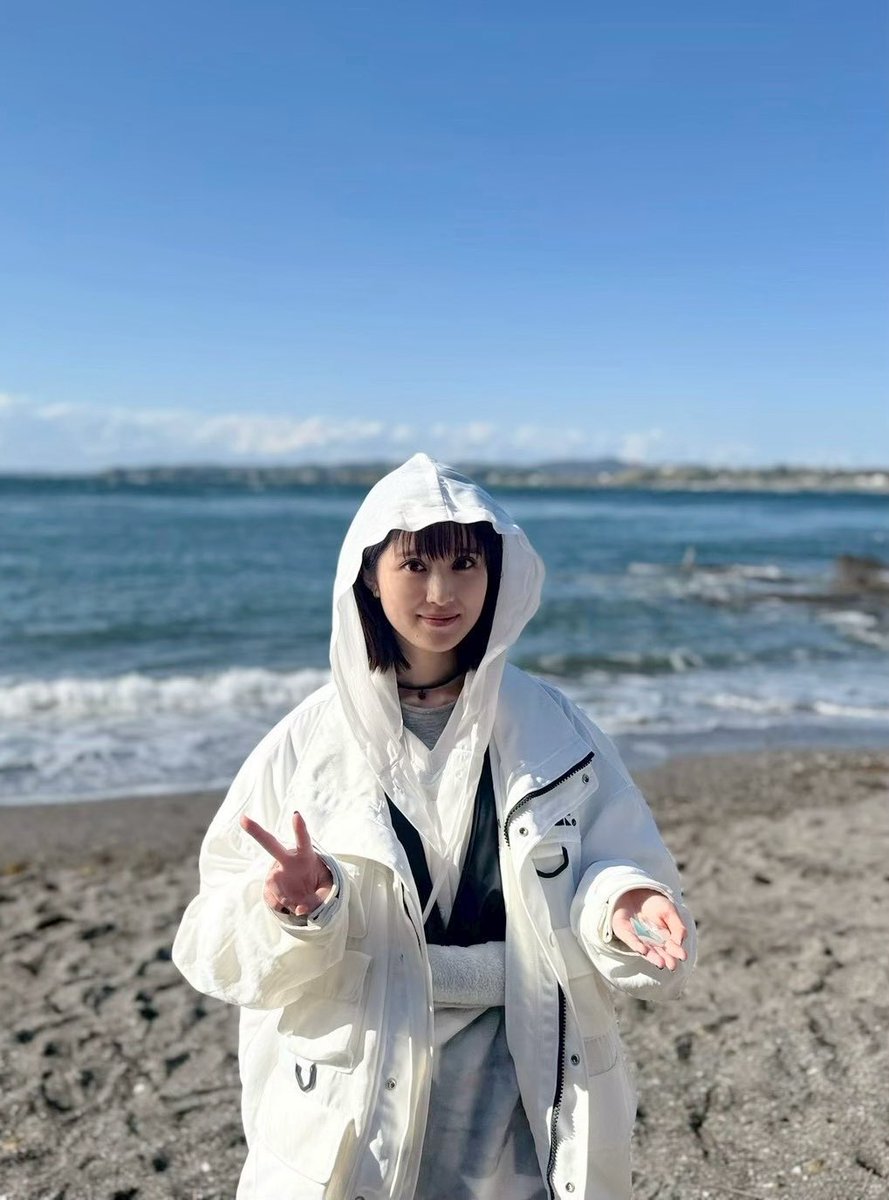 r_fukumoto_toho's tweet photo. 映画『時給三〇〇円の死神』 
いよいよ明日10/2（金）より公開となります！ぜひ劇場でご覧ください☂️🎬

そして！明日のテレビ出演情報です！
📺8:00~TBS「ラヴィット！」生出演
📺11:47~フジテレビ「ぽかぽか」生出演
📺23:00~フジテレビ「全力！脱力タイムズ」　
ぜひご覧ください🌟
#映画時給300円の死神
@jikyu_300movie 
byマネージャー