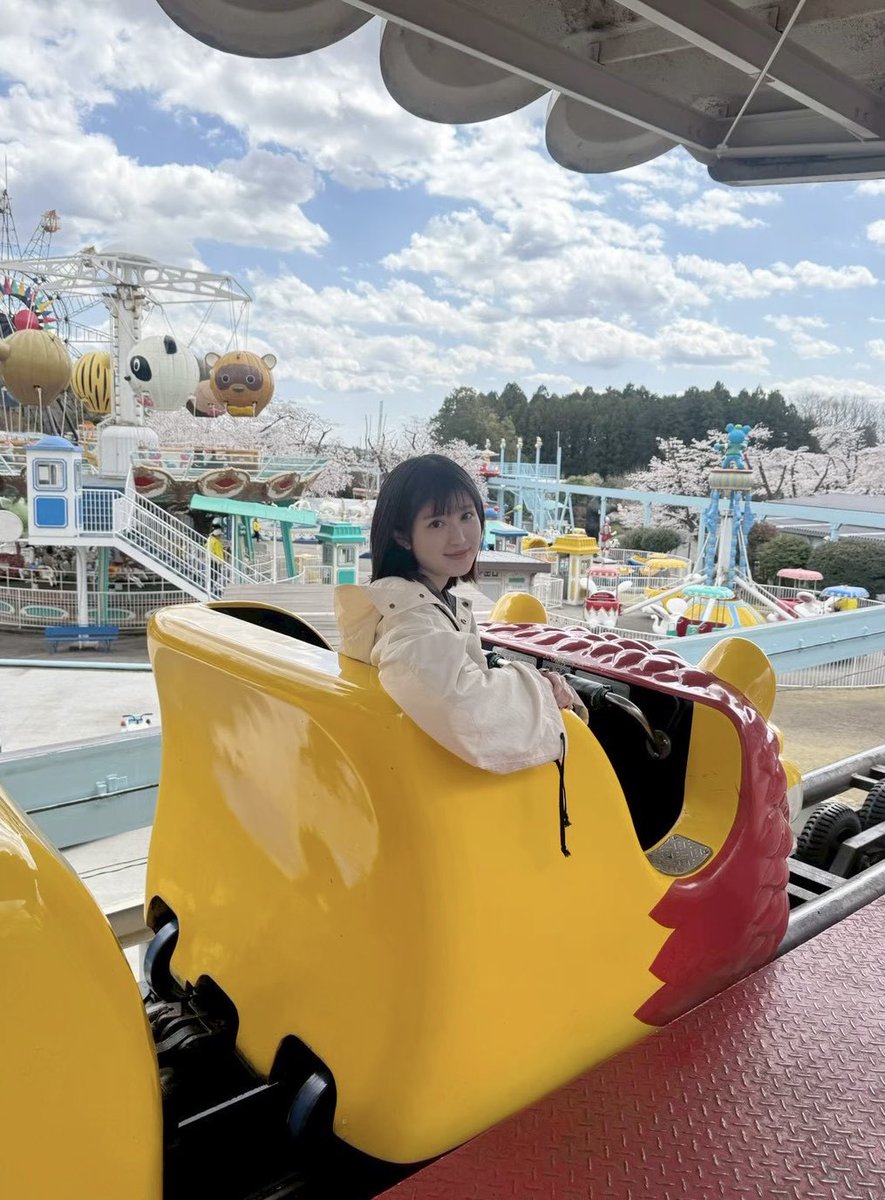 r_fukumoto_toho's tweet photo. 映画『時給三〇〇円の死神』 
いよいよ明日10/2（金）より公開となります！ぜひ劇場でご覧ください☂️🎬

そして！明日のテレビ出演情報です！
📺8:00~TBS「ラヴィット！」生出演
📺11:47~フジテレビ「ぽかぽか」生出演
📺23:00~フジテレビ「全力！脱力タイムズ」　
ぜひご覧ください🌟
#映画時給300円の死神
@jikyu_300movie 
byマネージャー