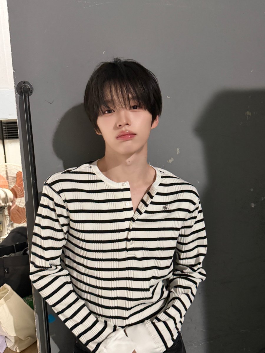ezrxnh's tweet photo. このシースルーっぽい髪の毛だぁいすき https://t.co/raMyhxtcBj