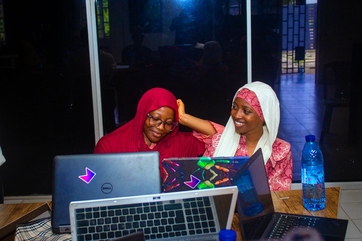 ATdevskd's tweet photo. The best part of building? Building together 😊💻
Good vibes, new connections, and a community passionate about technology.

@Africastalking @itcentralng @theblockcapitol @stonetechacad
#WeLoveNerds #BuildWithAT #ATdevsNG #developers #techcommunity #hackathon https://t.co/anSCa9B5l1