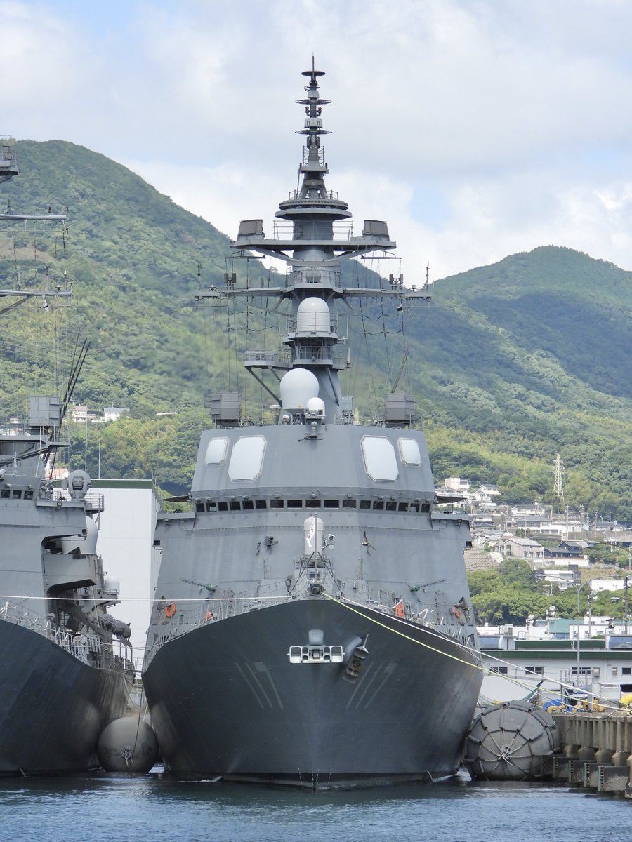 CFusoh3's tweet photo. 護衛艦 すずつき DD-117
 
海上自衛隊 佐世保造修補給所 立神桟橋2026/09/21
 
珍しく立神桟橋で出船係留されていたすずつき
横に少し見えているのは、DD-109 ありあけです
先の佐世保地方隊オータムフェスタには行けませんでしたが、その1週ほど前に佐世保を訪れていました https://t.co/cMV5Dj9Bv8