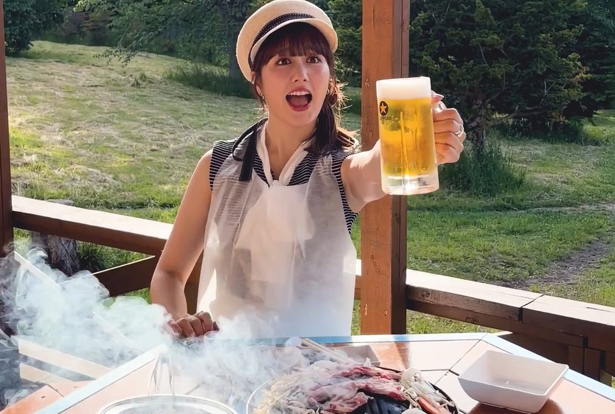 akaya_666's tweet photo. 写真集については、水着はもうあきらめたから達観した感じで見てるけど、、、バーベキューもサウナも、水着になるチャンスはあったはずなのになぁと。。 https://t.co/Uw7MPRCXaI