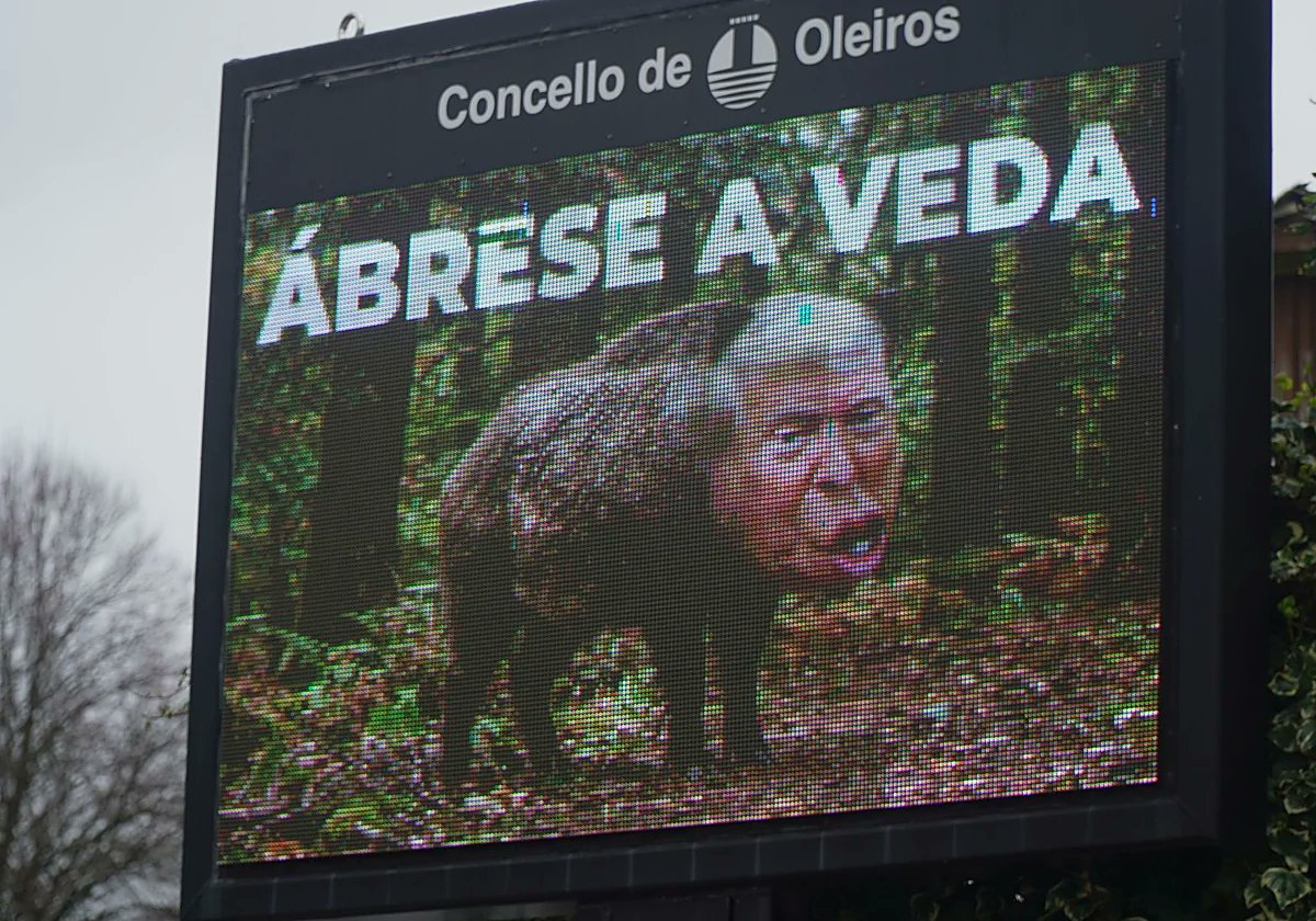 MarioNoyaM's tweet photo. Este tipejo repugnante es uno de los ídolos de la izquierda gallega, por su veneración al sanguinario Che Guevara y sus anuncios goebbelsianos contra Israel o Trump. ¿Y cómo se comporta? Exactamente como cabe esperar de un MALDITO ZURDO DE MIERDA con poder. https://t.co/e29GZgmWSv