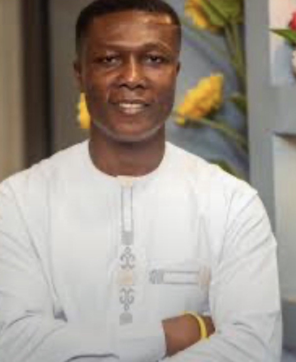 Bobthebuil19383's tweet photo. The current MCE for Tarkwa Nsuaem is Ebenezer Cobbinah. Under your tenure, you have allowed MMDCEs to fail in the “fight” against illegal mining without accountability or consequences. What happened to the promised KPIs and the commitment to sanction MMDCEs in whose jurisdictions illegal mining is taking place? @JDMahama @ArmahKofiBuah #StopGalamseyNow