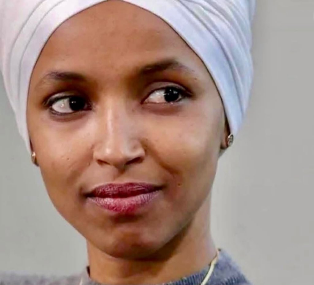 joliedo534's tweet photo. Name a politician you despise more than Ilhan Omar https://t.co/GifwFceg24