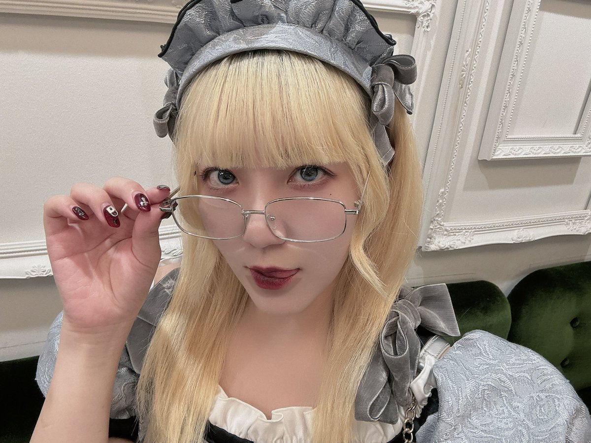 MH_lilith's tweet photo. おきゅいん🖤

10月ですよ🎃

達成したい目標決めたので応援してください📣

なんか悪い顔してるなきょ

本日は18-23でいますよ

#秋葉原#コンカフェ https://t.co/djp9QJJ4m1