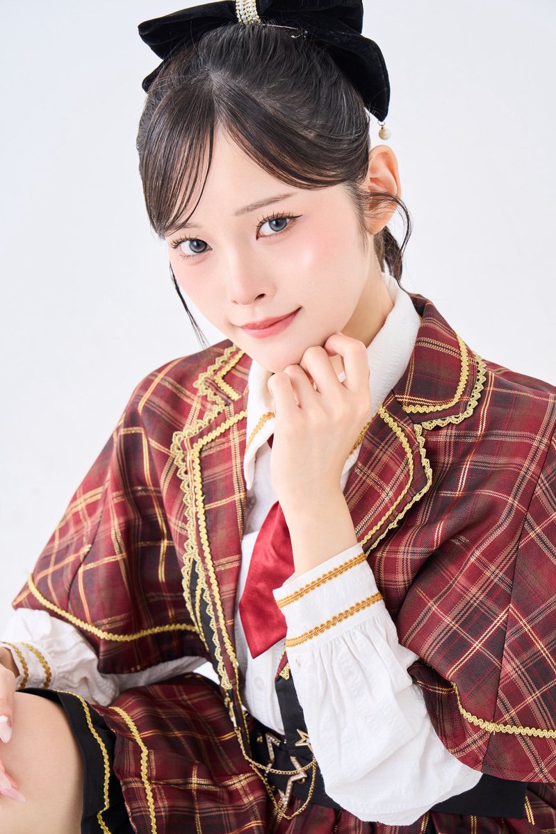 N0VA__CHAN's tweet photo. 【アー写公開】

☆乖離 レイ (@kairi_oshiose )
★誕生日　4月10日
☆担当カラー　白

「今日もがんばレイちゃん」

＃ノヴァチャン https://t.co/NjGQAXqKN7