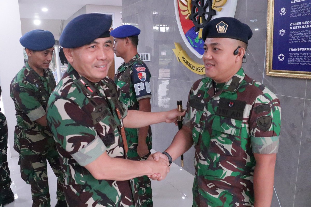 PenSulaiman's tweet photo. 71 Personel Lanud Sulaiman Naik Pangkat dan Golongan Periode 1 Oktober 2026 https://t.co/BQc2W25O9v